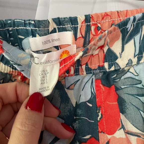 100% linen ankle grazing tropical pant - Picture 4 of 4